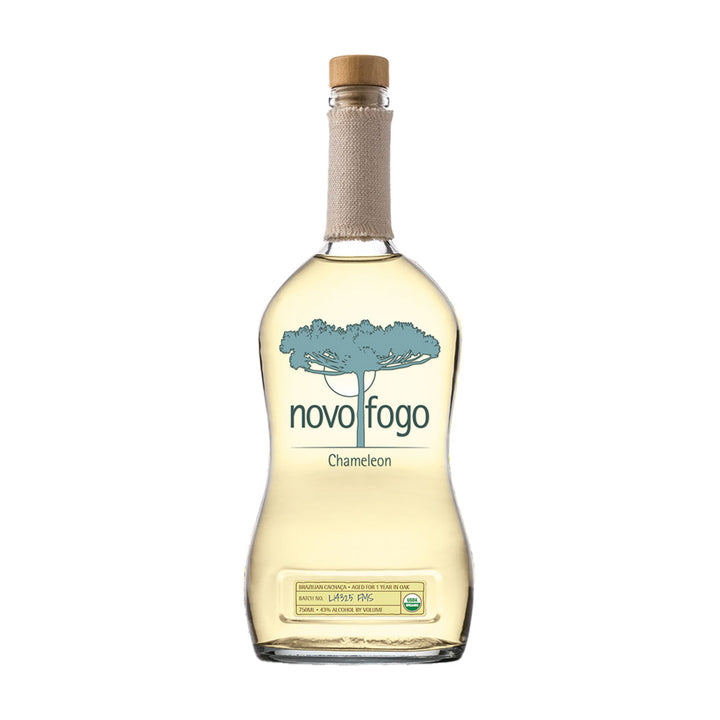 Novo Fogo Chameleon bottle on a white background
